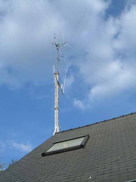 F-16527_antennas